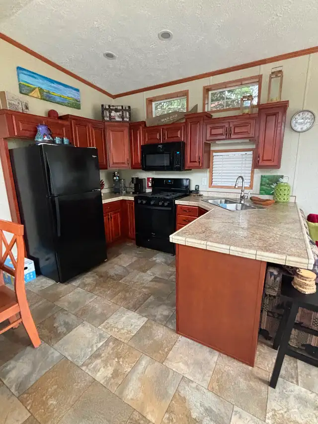Park Model For Sale - 2 Bedroom - Photo 5