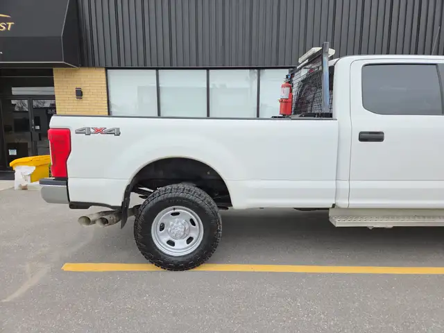 2018 Ford Super Duty F-350 SRW XL 4WD 6.7L POWER STROKE DIESEL-C - Photo 5