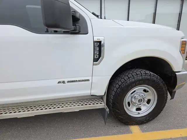 2018 Ford Super Duty F-350 SRW XL 4WD 6.7L POWER STROKE DIESEL-C - Photo 8