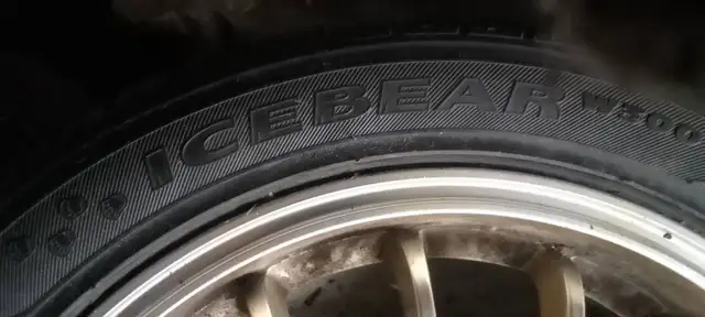 Rims and tires 225/50r17 5 bolt 5/100 $300 - Photo 2