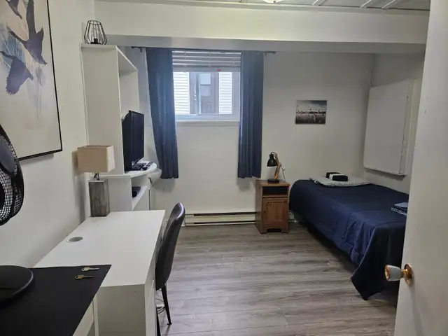 CHAMBRE VOISIN UNI. LAVAL LIBRE 540$