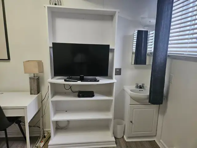 CHAMBRE VOISIN UNI. LAVAL LIBRE 540$ - Photo 3