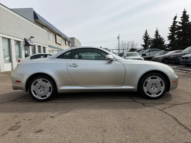 2004 Lexus SC 430 | Rear Wheel Drive | Convertible | Low Mileage - Photo 4