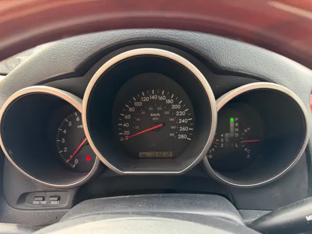 2004 Lexus SC 430 | Rear Wheel Drive | Convertible | Low Mileage - Photo 12