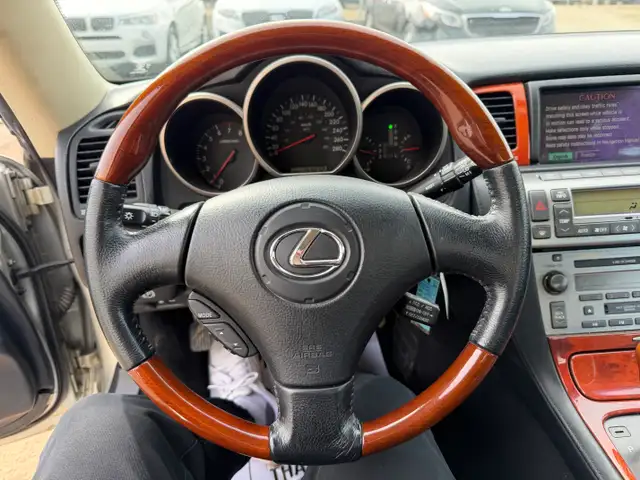 2004 Lexus SC 430 | Rear Wheel Drive | Convertible | Low Mileage - Photo 13