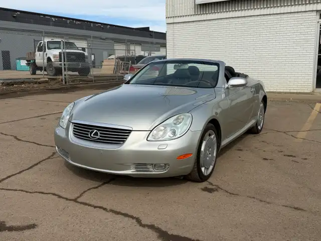 2004 Lexus SC 430 | Rear Wheel Drive | Convertible | Low Mileage - Photo 21