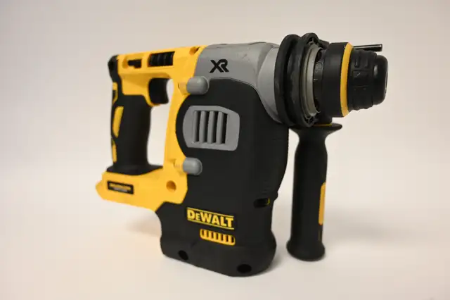 Dewalt Rotary Hammer Model DCH273 Tool Only USED in working