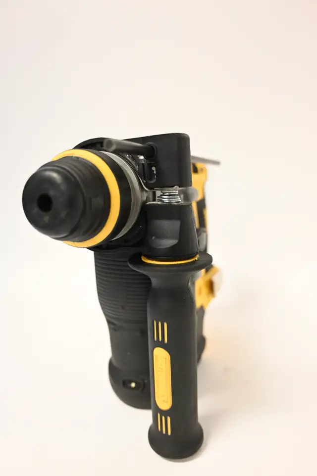 Dewalt Rotary Hammer Model DCH273 Tool Only USED in working - Photo 2