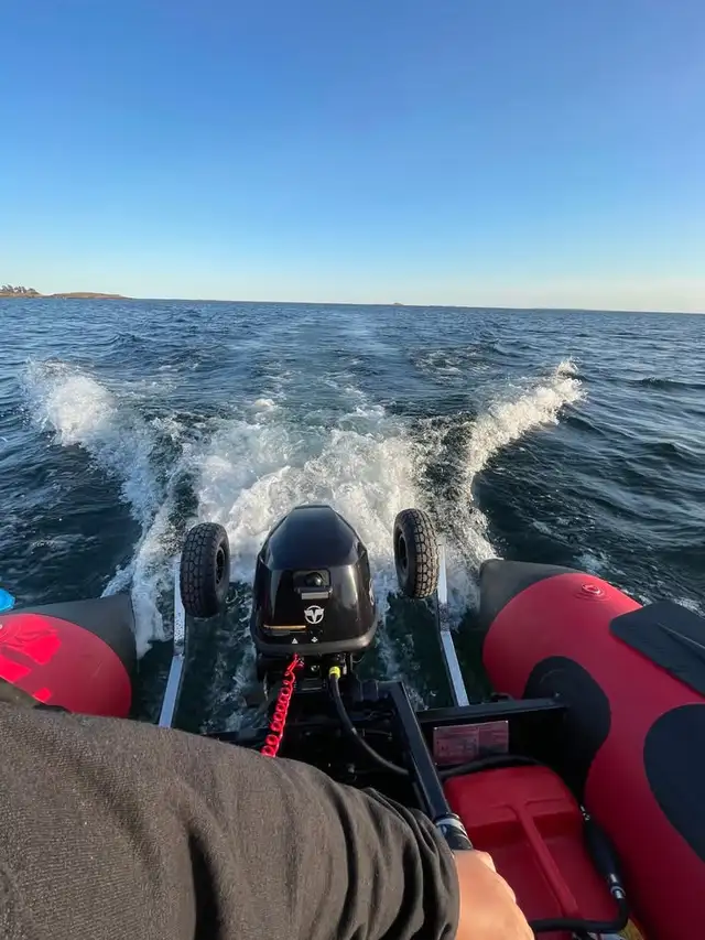 INNOVOCEAN MA 360 fishing/family boat with full accessories - Photo 4