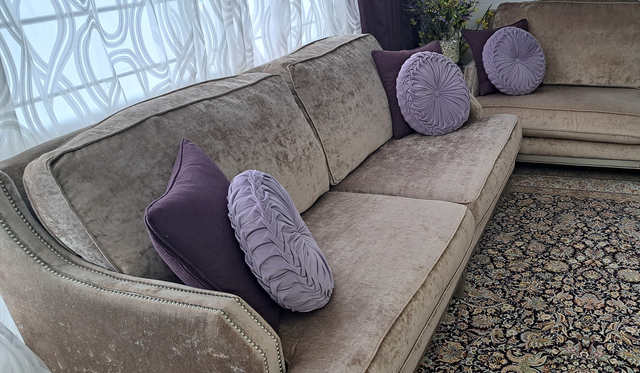 ELEGANT AND COZY SOFA SET - Photo 5