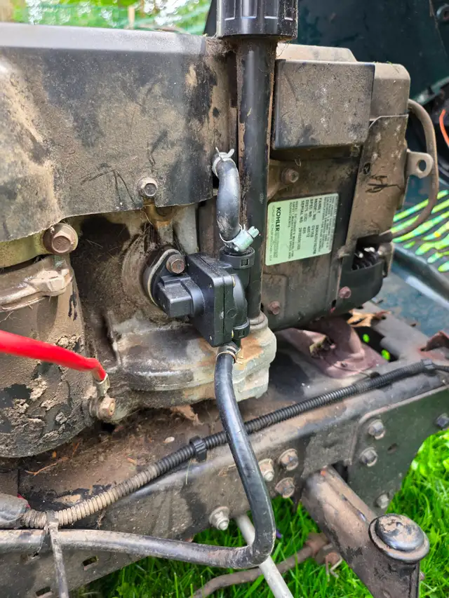 Craftsman Riding Mower Runs and cuts - Photo 6