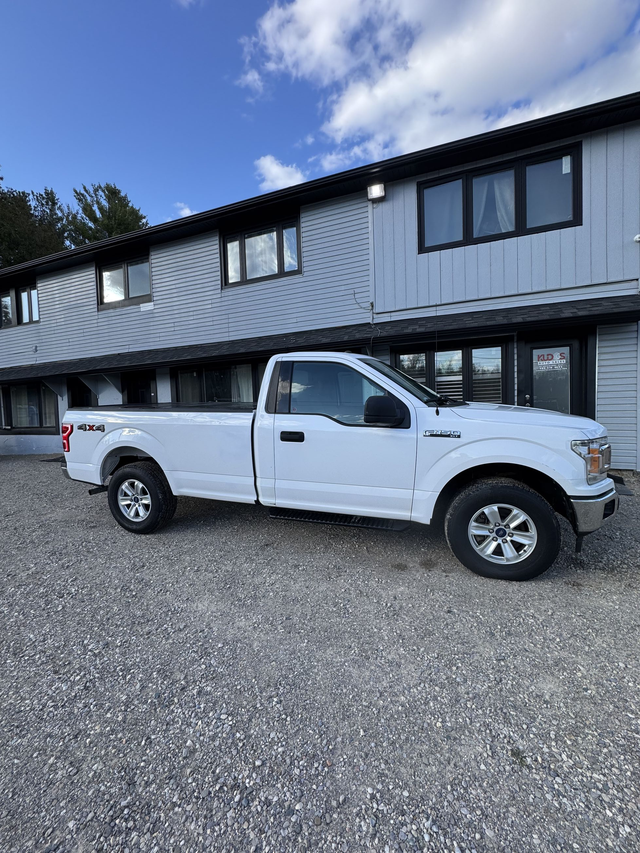 2018 Ford F-150 4x4 XLT 8 FT BOX WITH TONNEAU COVER — CERTIFIED - Photo 3