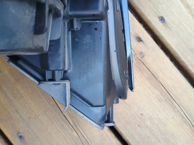 2025 Hyundai Elantra Right Headlight - Photo 6