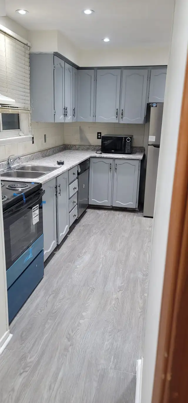 Full House With Basement For Rent in Brampton $2995 - Photo 6