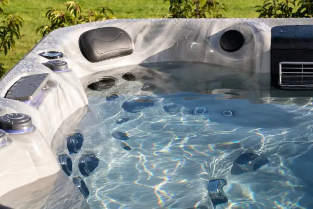 VEGA HOT TUB FOR SALE
