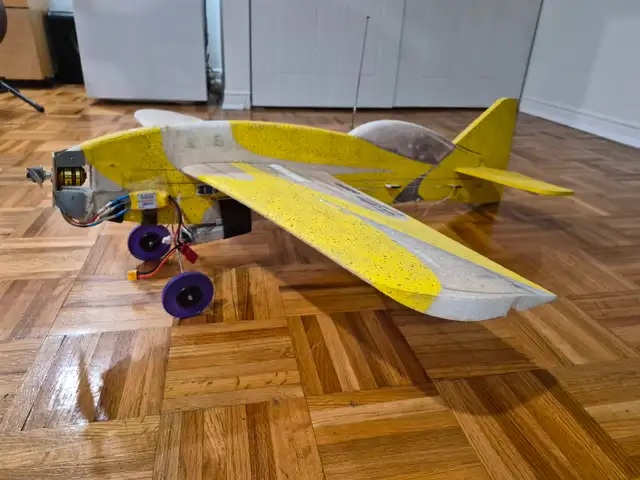 AVION TÉLÉGUIDÉ GURU 39 Po envergure avec Moteur AXI Gold - Photo 2