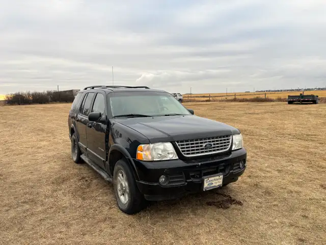 2002 Ford Explorer - Photo 3