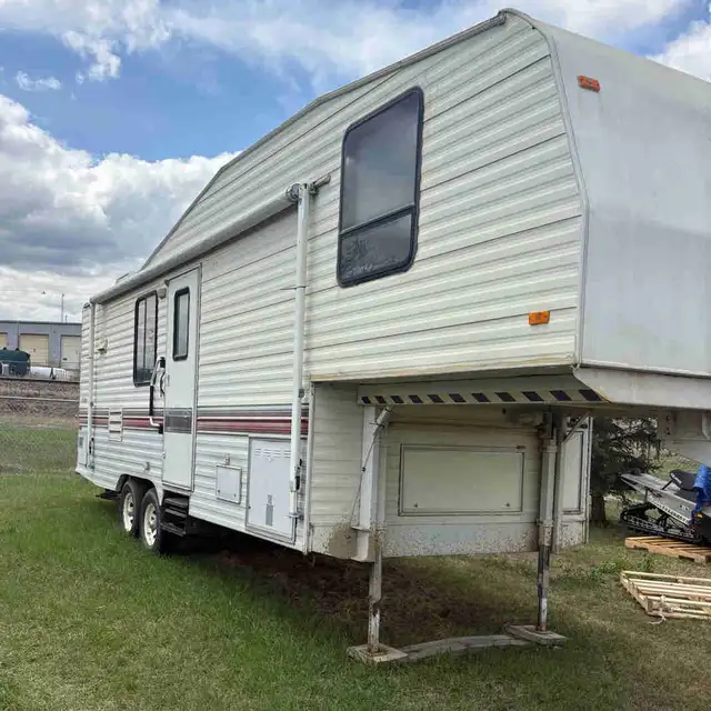 terry resort 5th wheel