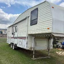 terry resort 5th wheel