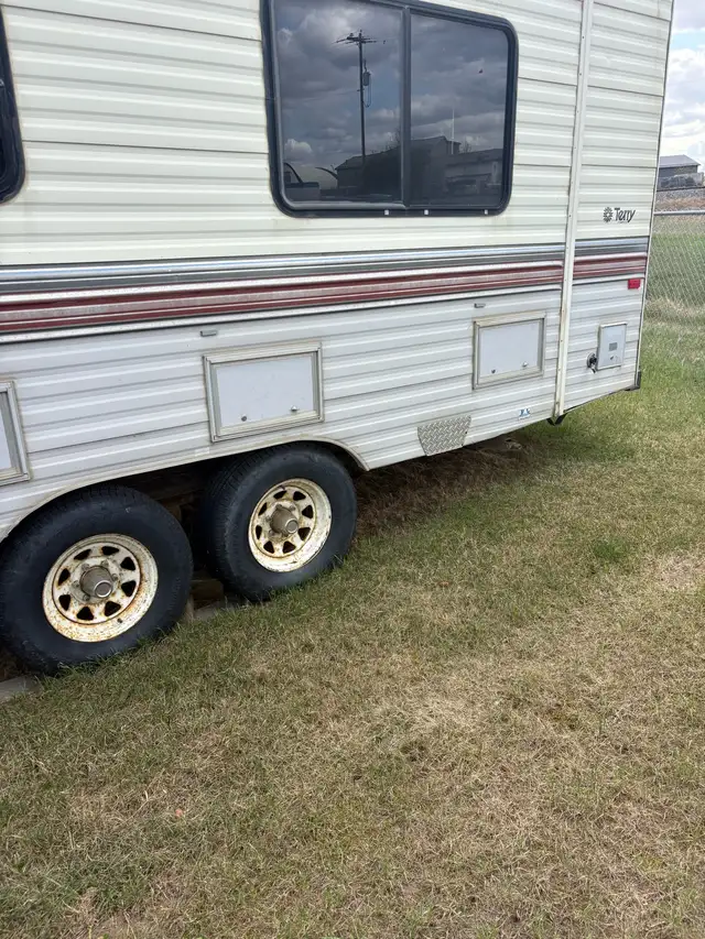 terry resort 5th wheel - Photo 5