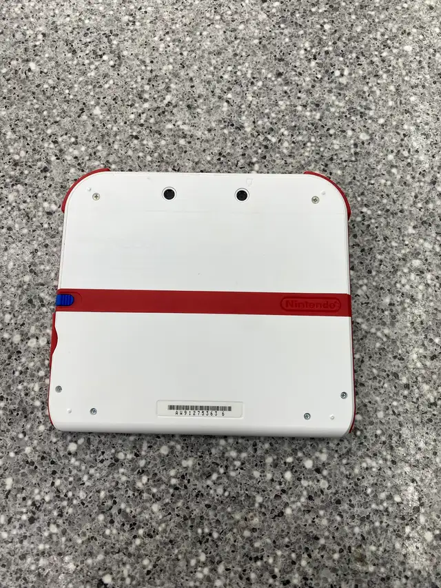 Nintendo 2 DS System - Photo 3