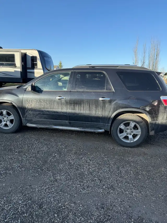 2009 GMC Acadia - Photo 3