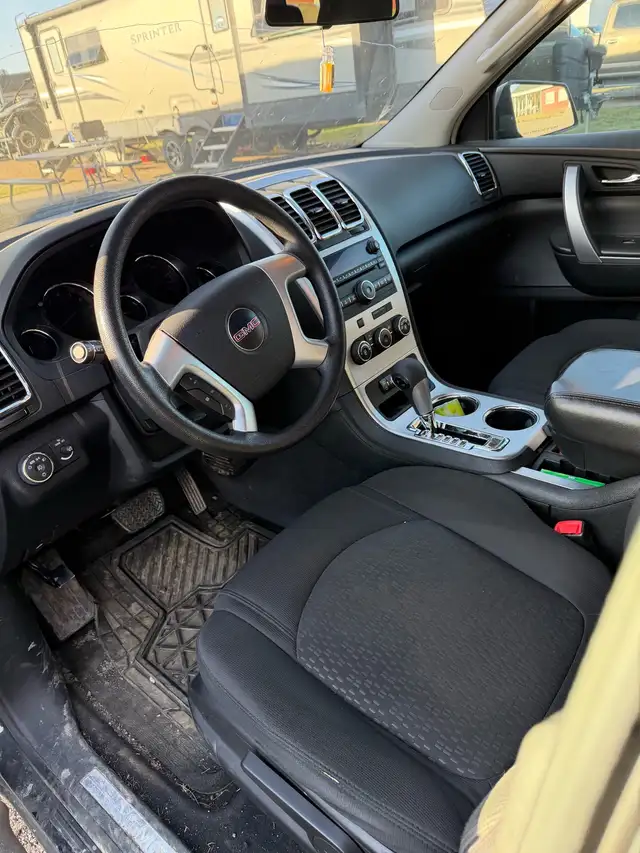 2009 GMC Acadia - Photo 4