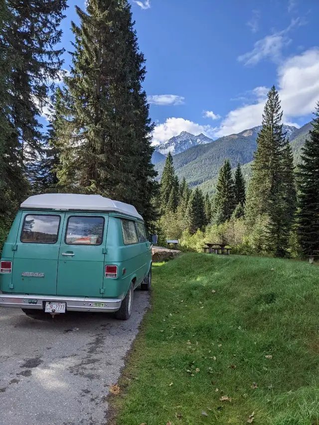 Chevy Camper Van - Photo 3