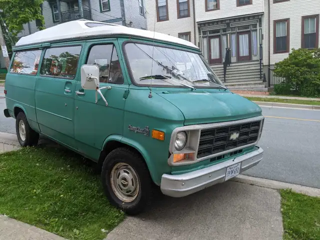 Chevy Camper Van - Photo 5