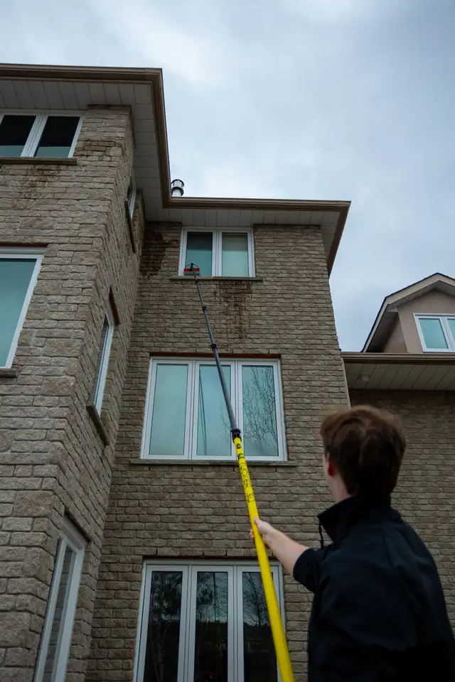 Professional Window Cleaning - Photo 2