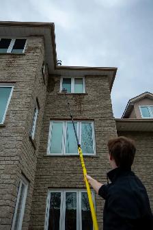 Professional Window Cleaning - Photo 2