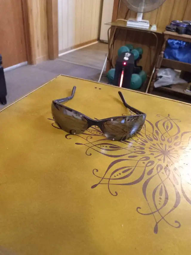 sunglasses - Photo 4