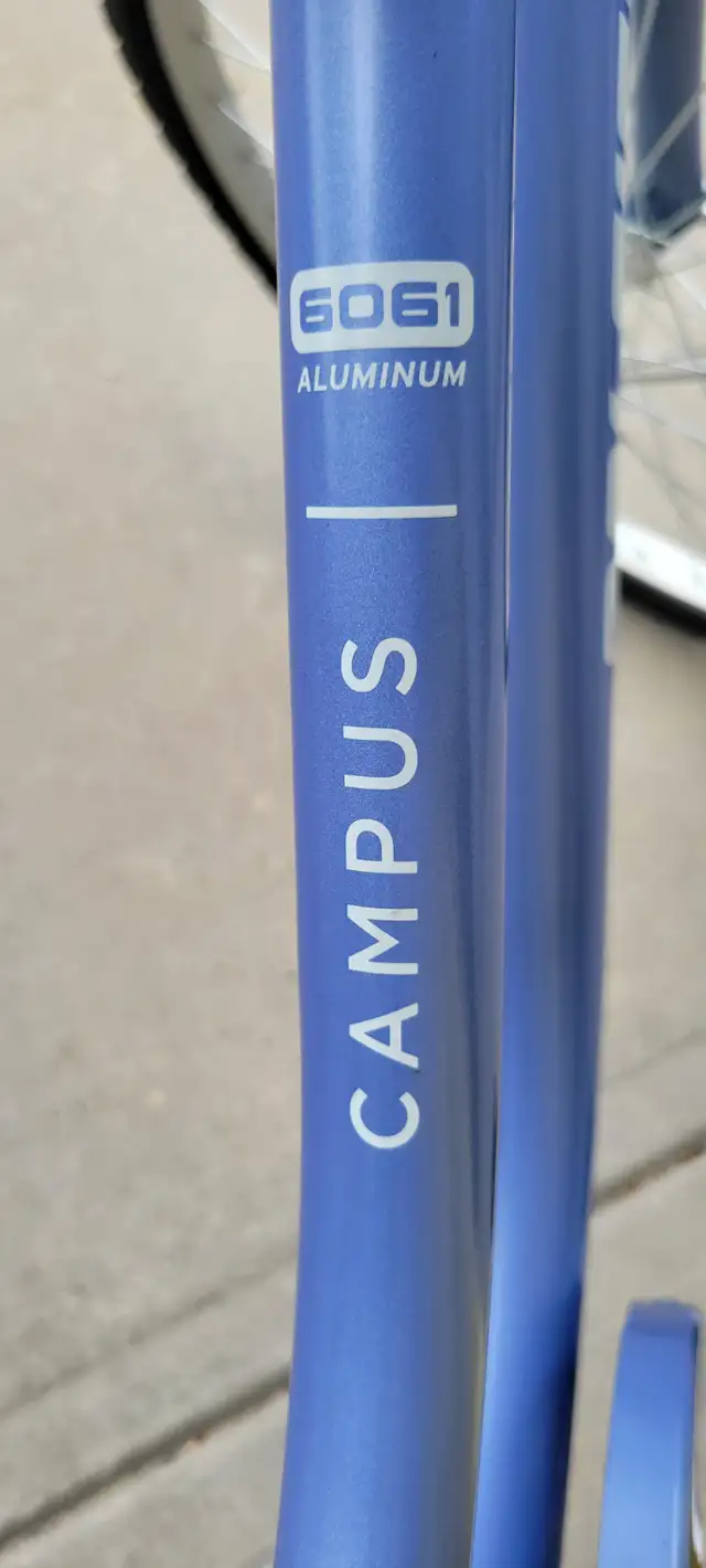 Raleigh Campus Comfort Bike – Excellent Condition - Photo 10