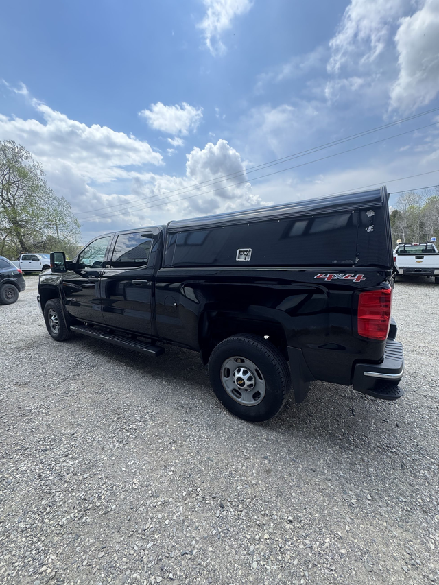 2016 Chevrolet Silverado 2500HD WITH TRUCK CAP 4x4 — CERTIFIED — - Photo 5