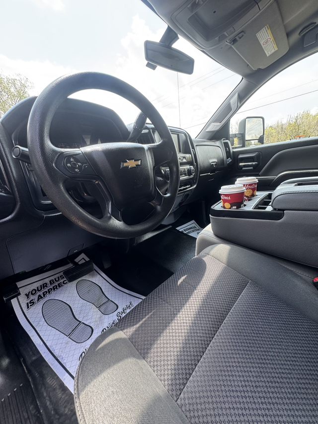 2016 Chevrolet Silverado 2500HD WITH TRUCK CAP 4x4 — CERTIFIED — - Photo 12