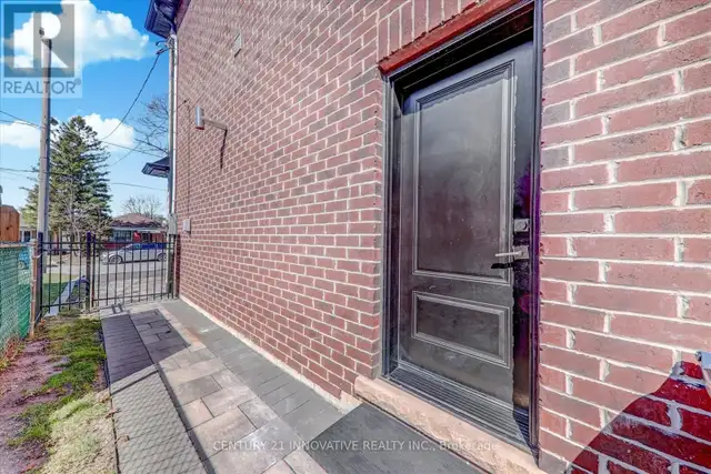 Spacious 2-Bedroom Basement Apartment - Keele/Lawrence Toronto - Photo 4