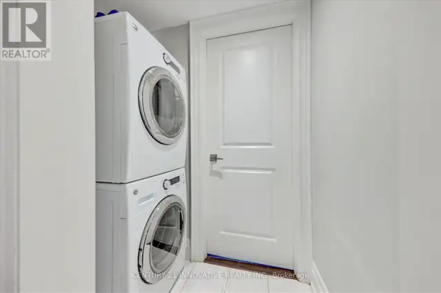 Spacious 2-Bedroom Basement Apartment - Keele/Lawrence Toronto - Photo 8