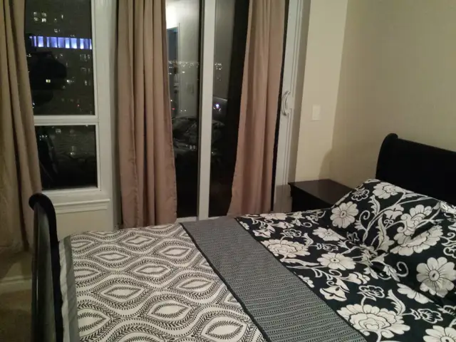 2 BEDROOMS DEN CLOSEST - SQ1 MALL, VIEW FURNISHED CANDO S/L RENT - Photo 3