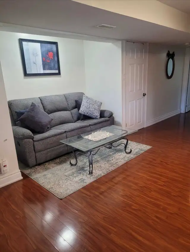 1 BDRM Appartment Basement All inclusive - Photo 4