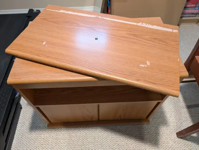 FREE coffee table and end tables - Photo 6