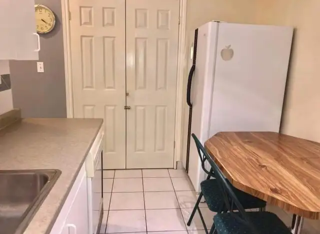 UNFURNISHED BACHERLOR APATMENT 1 BEDROOM 1 BATHROOM - Photo 10