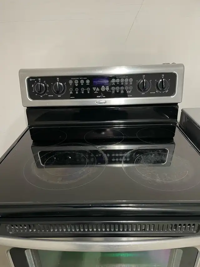 Whirlpool Stove - Photo 2