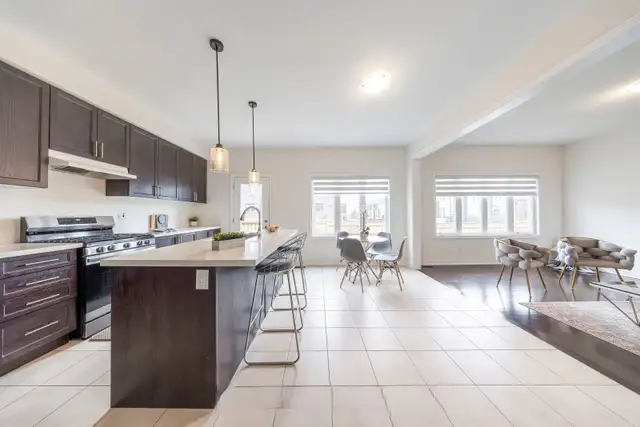 4 bed   3.5 bath  house for rent in Oshawa - Photo 2