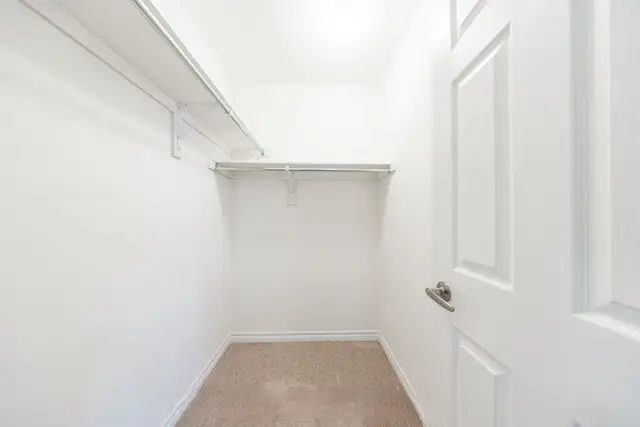 4 bed   3.5 bath  house for rent in Oshawa - Photo 29