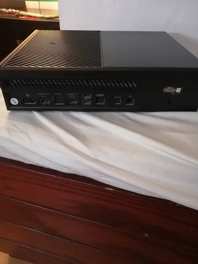 Xbox one console - Photo 2