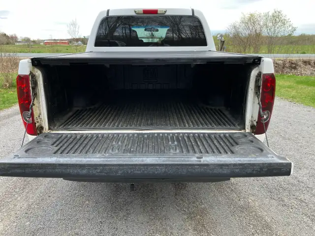 2007 Chev Colorado 4x4 - Photo 5