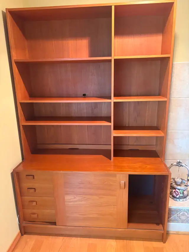 For sale 1 teak cabinet and 1 bookcase - Photo 2