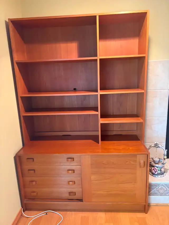 For sale 1 teak cabinet and 1 bookcase - Photo 3