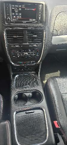 2013 Dodge Grand Caravan R /T - Photo 9