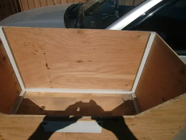 Shelving Units - Photo 4